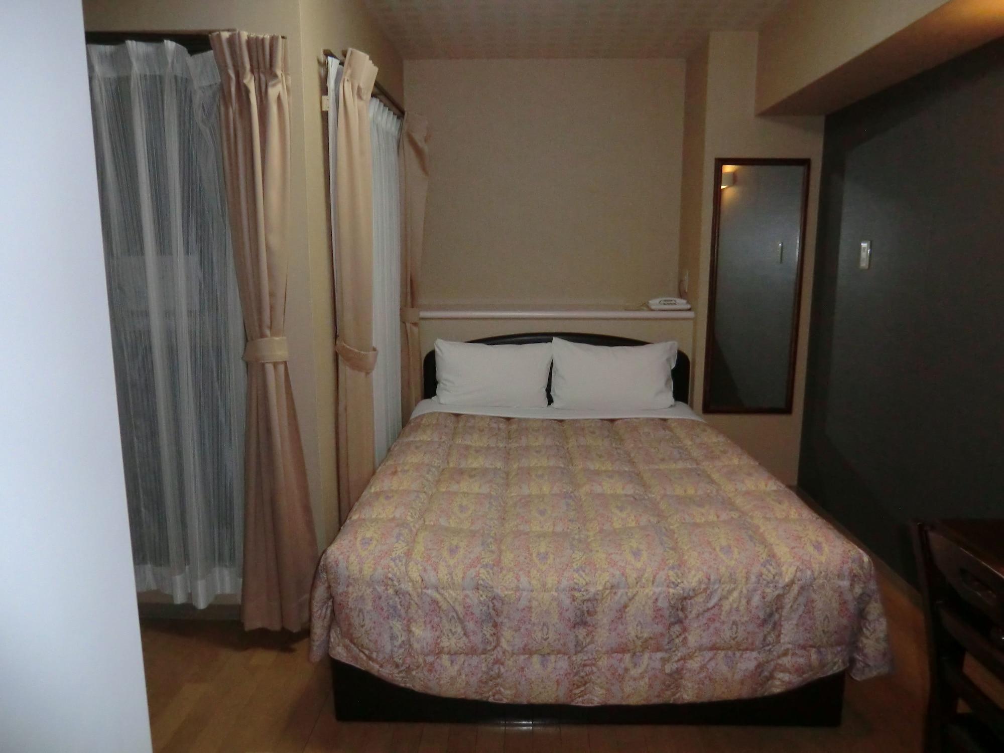Azu Garden Nippombashi Hotel Osaka Bagian luar foto