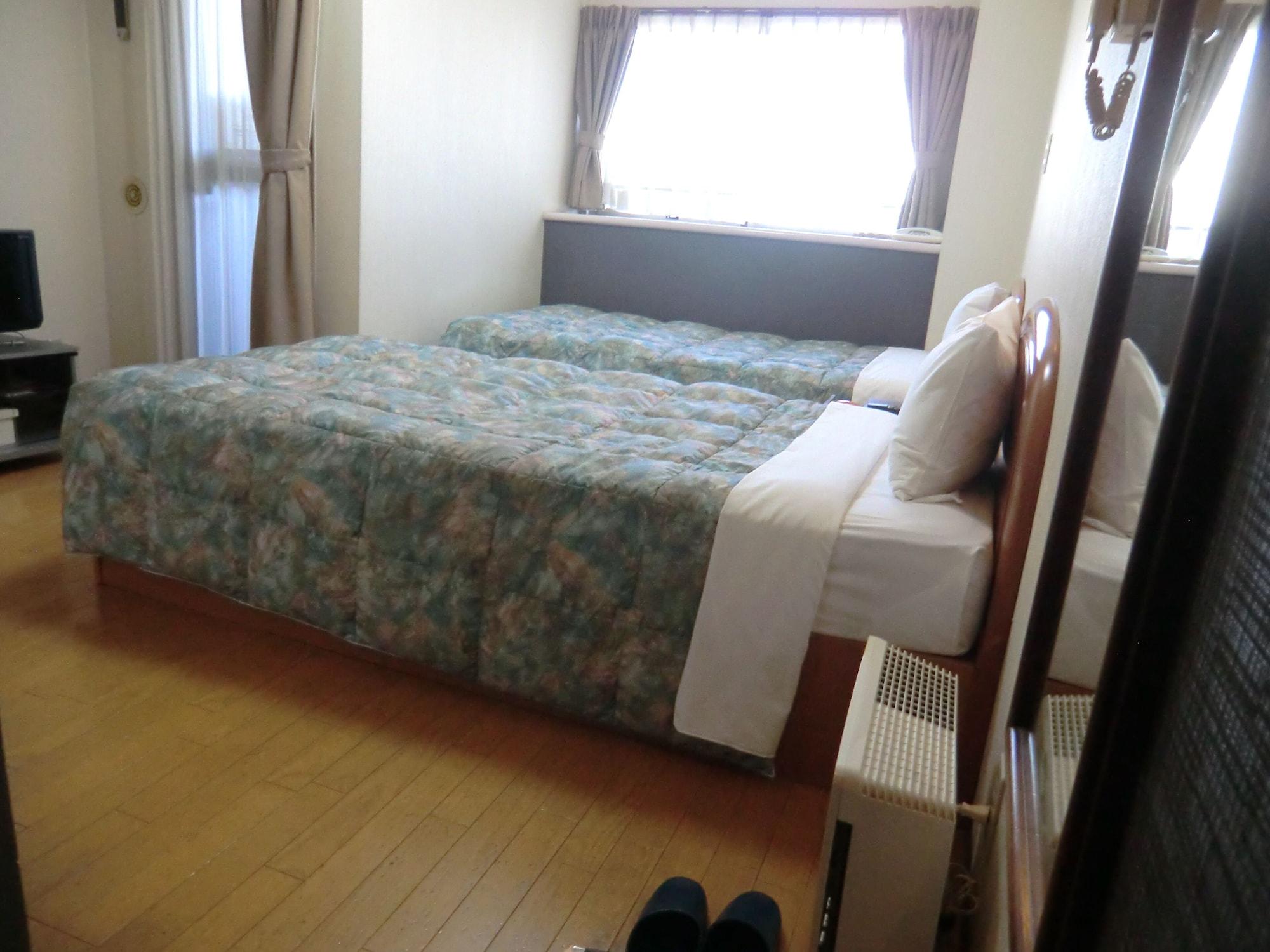 Azu Garden Nippombashi Hotel Osaka Bagian luar foto