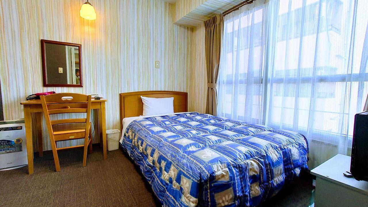 Azu Garden Nippombashi Hotel Osaka Bagian luar foto